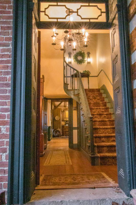 Entry/Hallway
